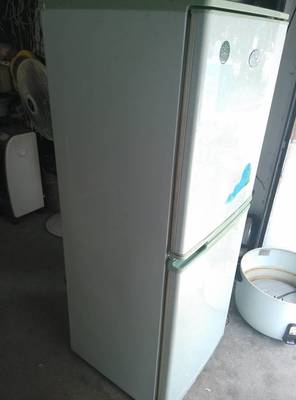 容聲冰箱196升 8成新僅售600元，老款機(jī)型制冷強(qiáng)勁，性價(jià)比之選